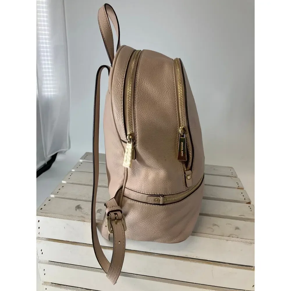 MICHAEL KORS, LARGE LIGHT PINK PEBBLED LEATHER BACKPACK